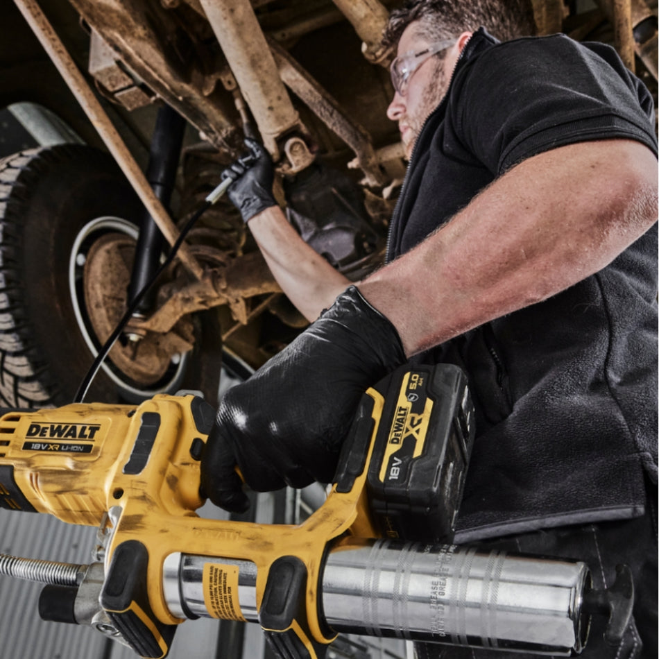 NEW! DeWALT 18v XR 2-Speed Grease Gun - Bare Unit - DCGG581N-XJ